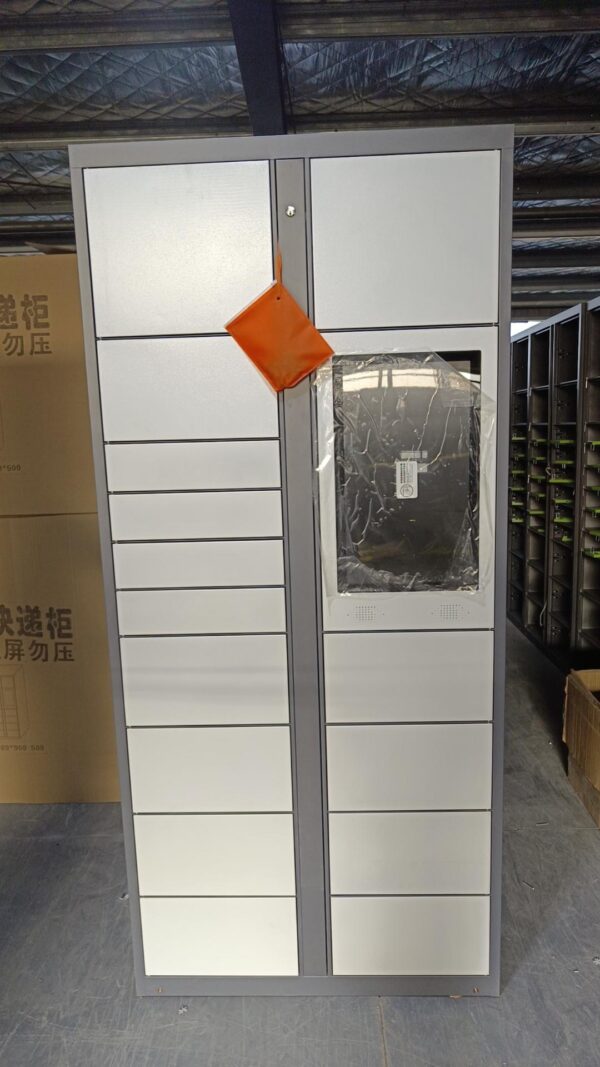 Smart parcel delivery lockers