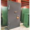 Single-leaf vault door